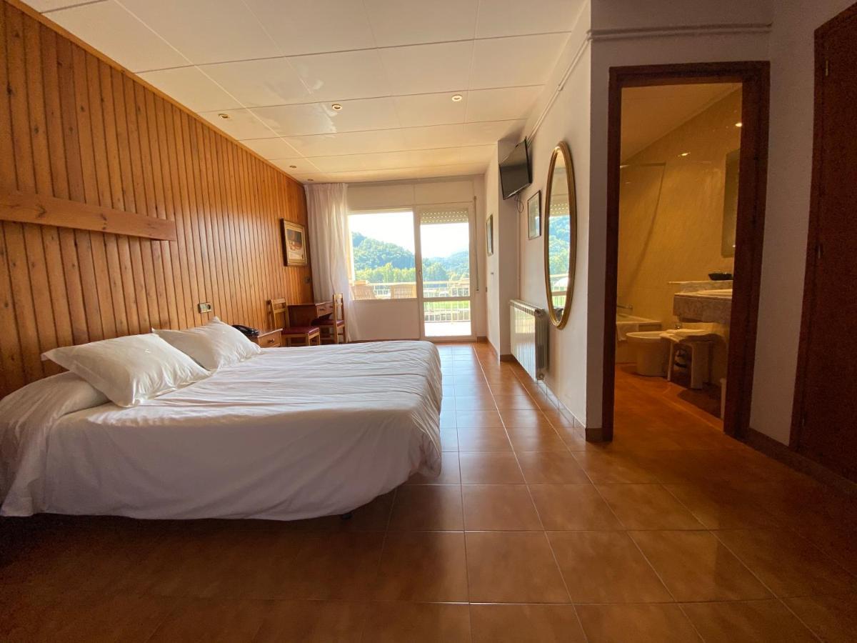 Hotel Solana Del Ter Ripoll Ngoại thất bức ảnh
