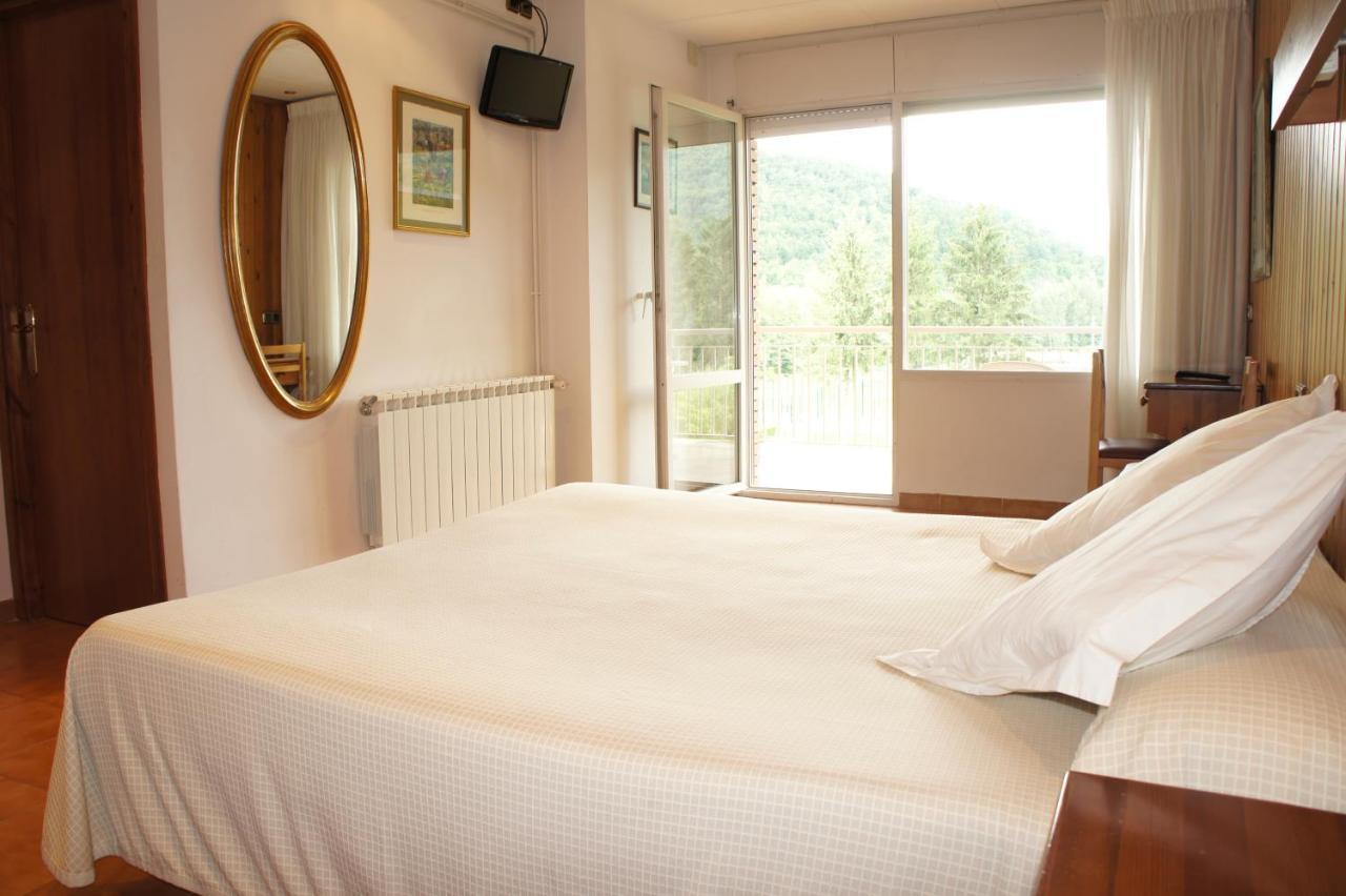 Hotel Solana Del Ter Ripoll Ngoại thất bức ảnh