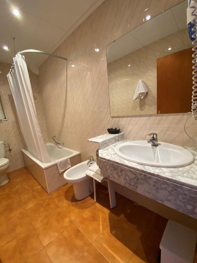 Hotel Solana Del Ter Ripoll Ngoại thất bức ảnh