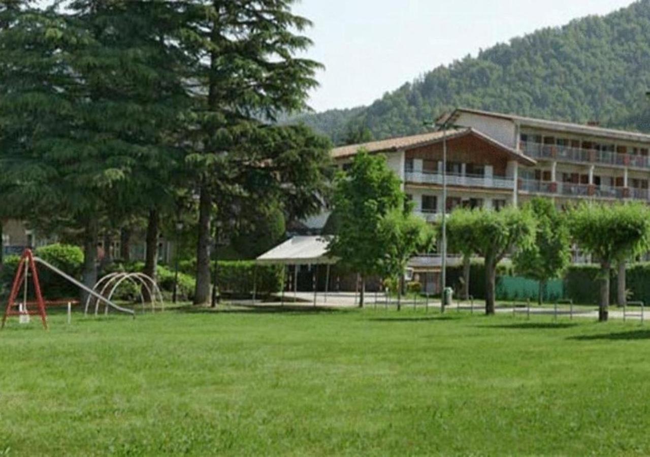 Hotel Solana Del Ter Ripoll Ngoại thất bức ảnh